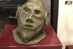 Aku-aku, Bronze